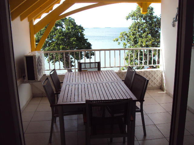 BEL APPARTEMENT VUE MER DEUX CHAMBRES